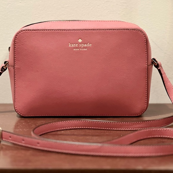 kate spade Handbags - Kate Spade Crossbody Purse